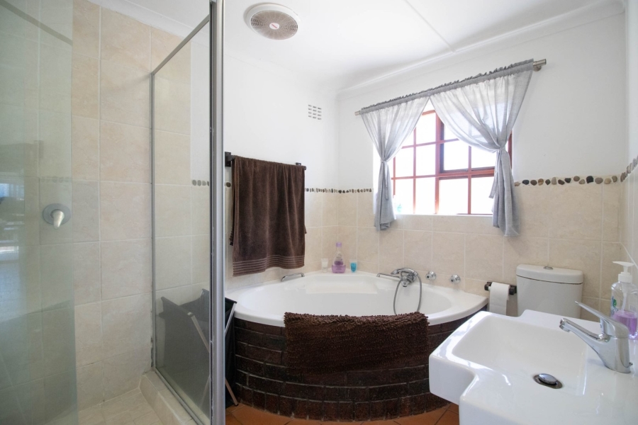 2 Bedroom Property for Sale in Nahoon Valley Park Eastern Cape